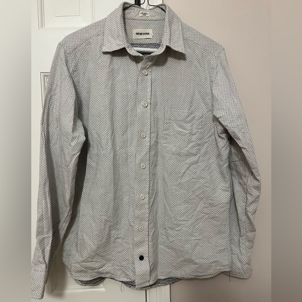Taylor Stitch size 40 button down shirt in black dot pattern
